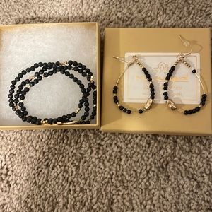 Boutique necklace and earring set NIB